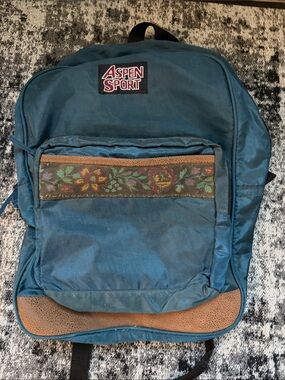 Vintage Aspen Sport Backpack Blue, Leather bottom  Hiking Bag.   Jansport